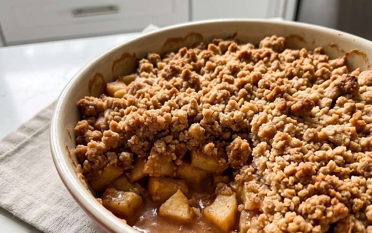 Healthy Breakfast Apple Crum extractble
